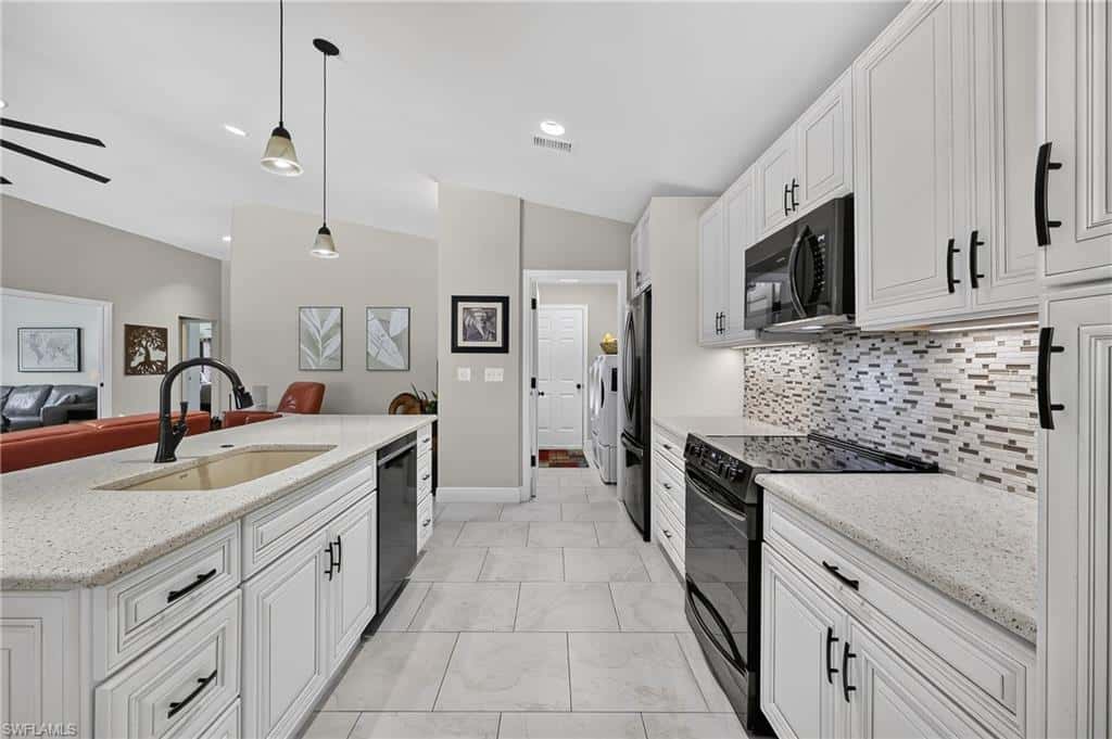 14066 Castle Hill Way, Fort Myers, photo 16