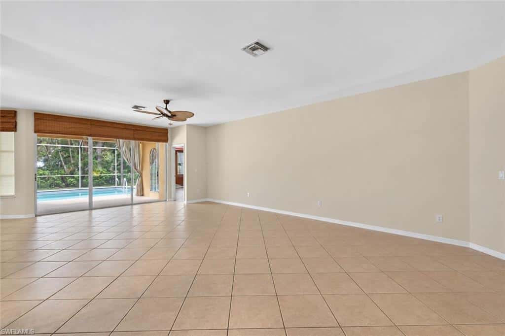 9900 Colonial Walk, Estero, photo 4