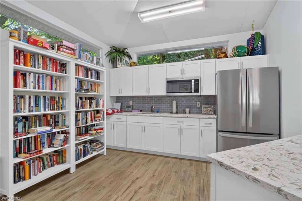 985 Tarpon Cove Dr #203, Naples, photo 28