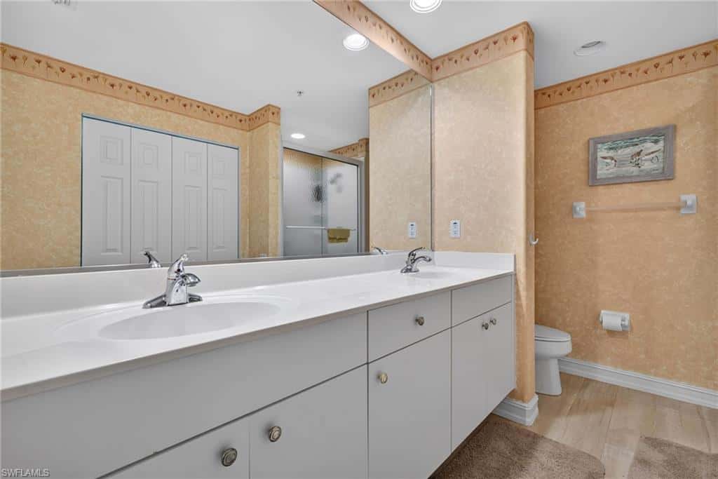 985 Tarpon Cove Dr #203, Naples, photo 14