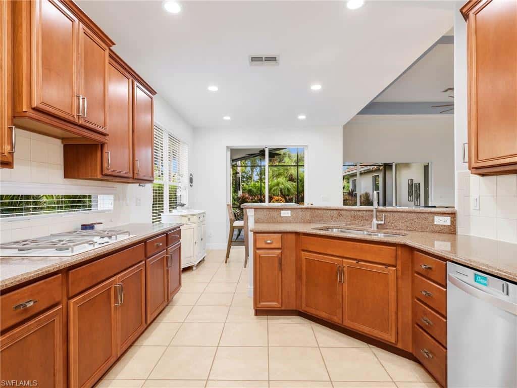 19888 Casa Verde Way, Estero, photo 12