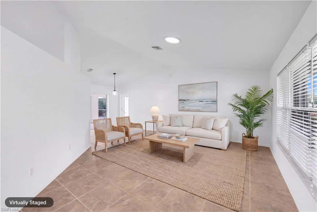 310 23rd St, Cape Coral, photo 4