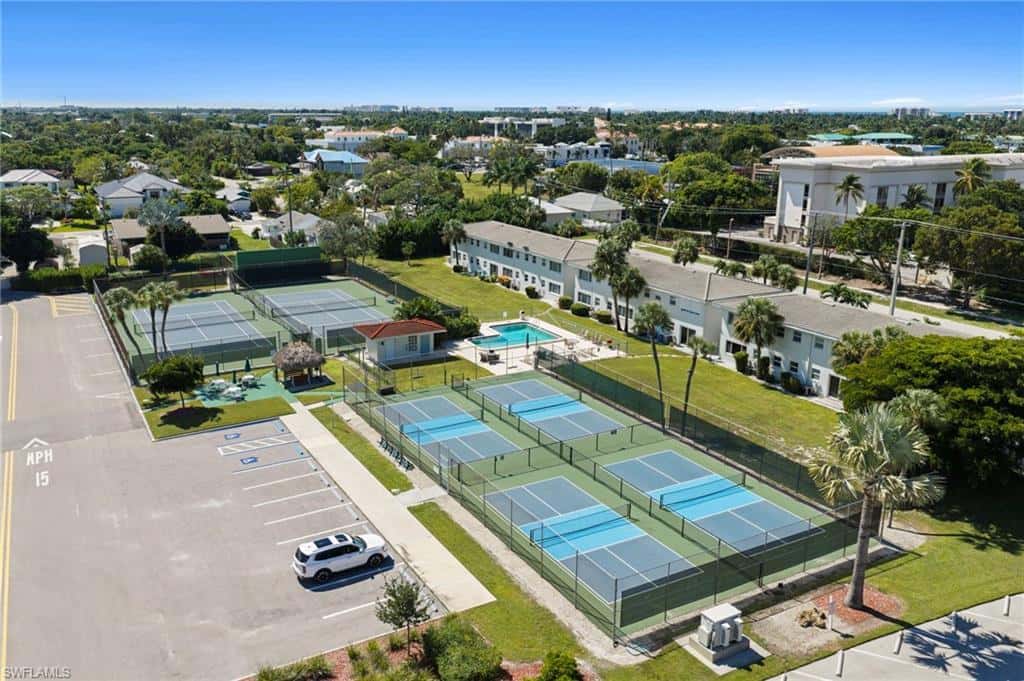 29 High Point Cir #101, Naples, photo 33