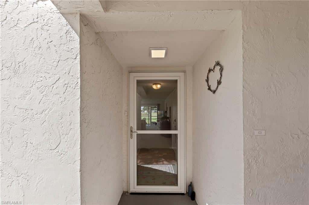 29 High Point Cir #101, Naples, photo 4