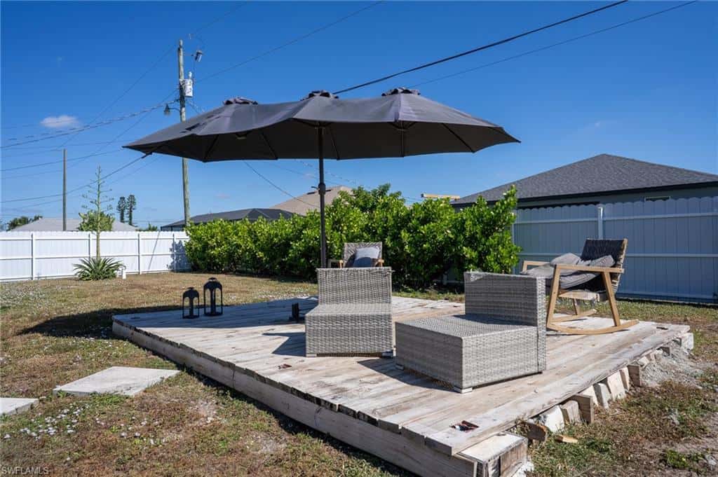 1909 1st Pl, Cape Coral, photo 27