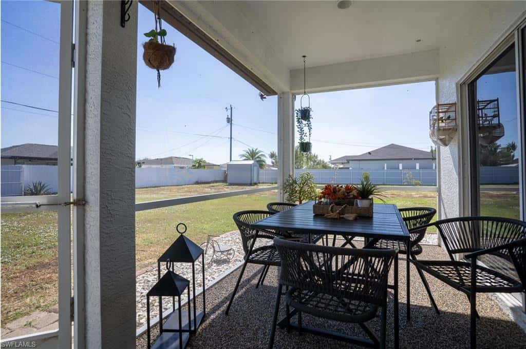 1909 1st Pl, Cape Coral, photo 22