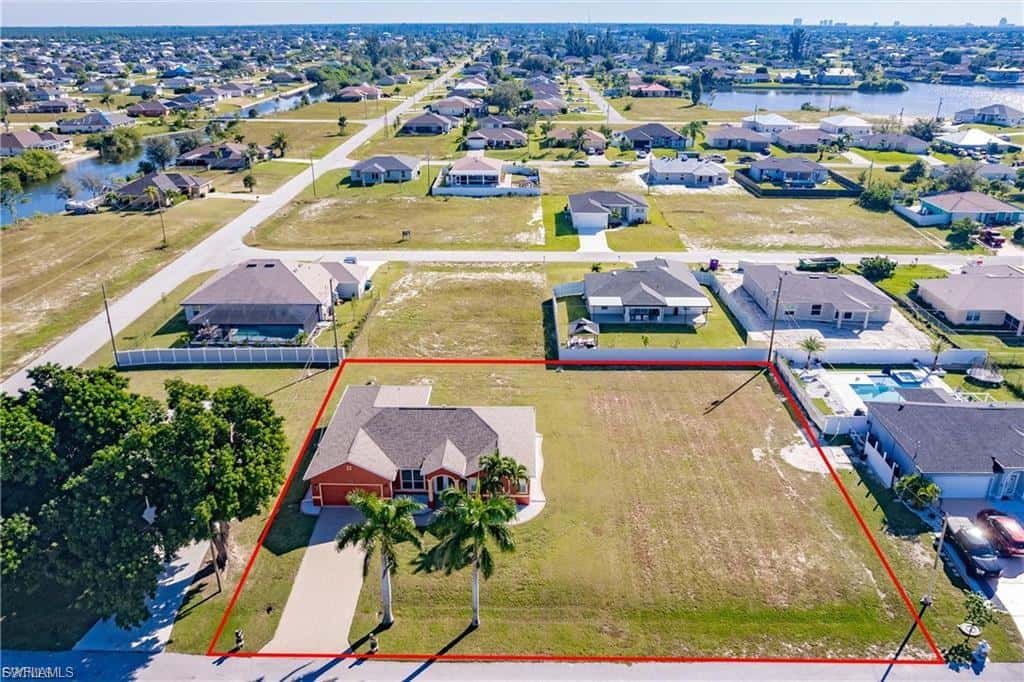1909 1st Pl, Cape Coral, photo 36