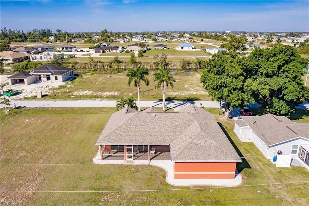 1909 1st Pl, Cape Coral, photo 34