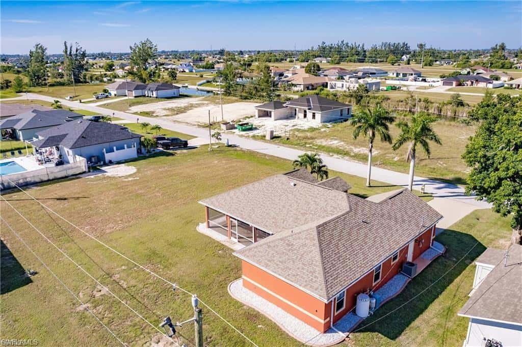 1909 1st Pl, Cape Coral, photo 35