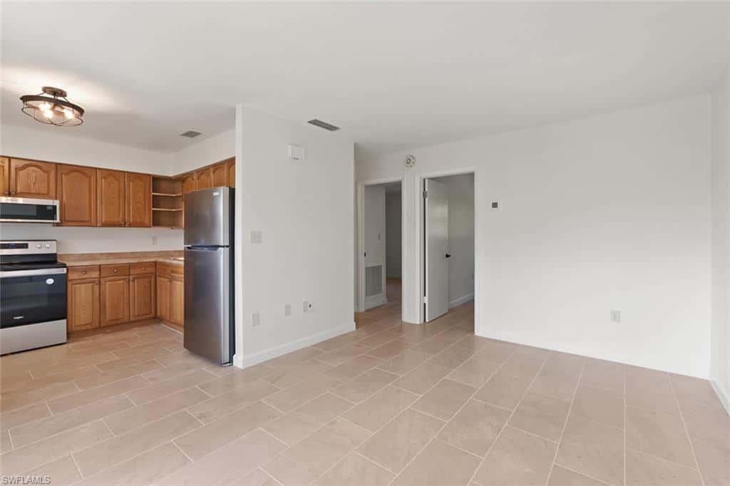 3325 Airport Rd #r7, Naples, photo 7