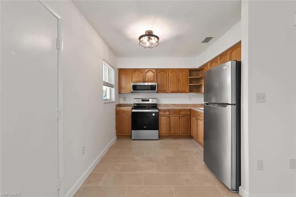3325 Airport Rd #r7, Naples, photo 4