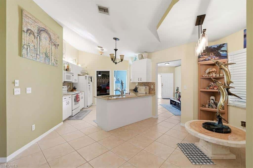 1371 17th St, Naples, photo 5