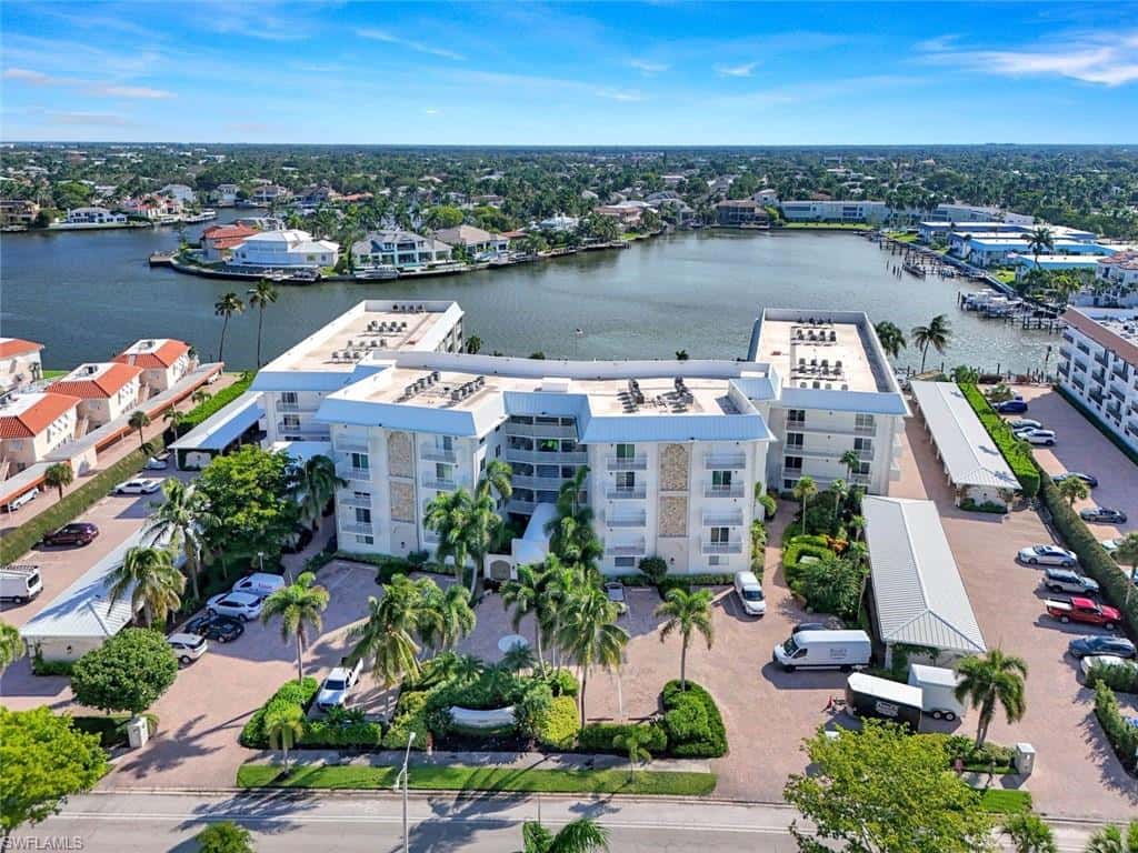 3000 Gulf Shore Blvd #307, Naples, photo 30