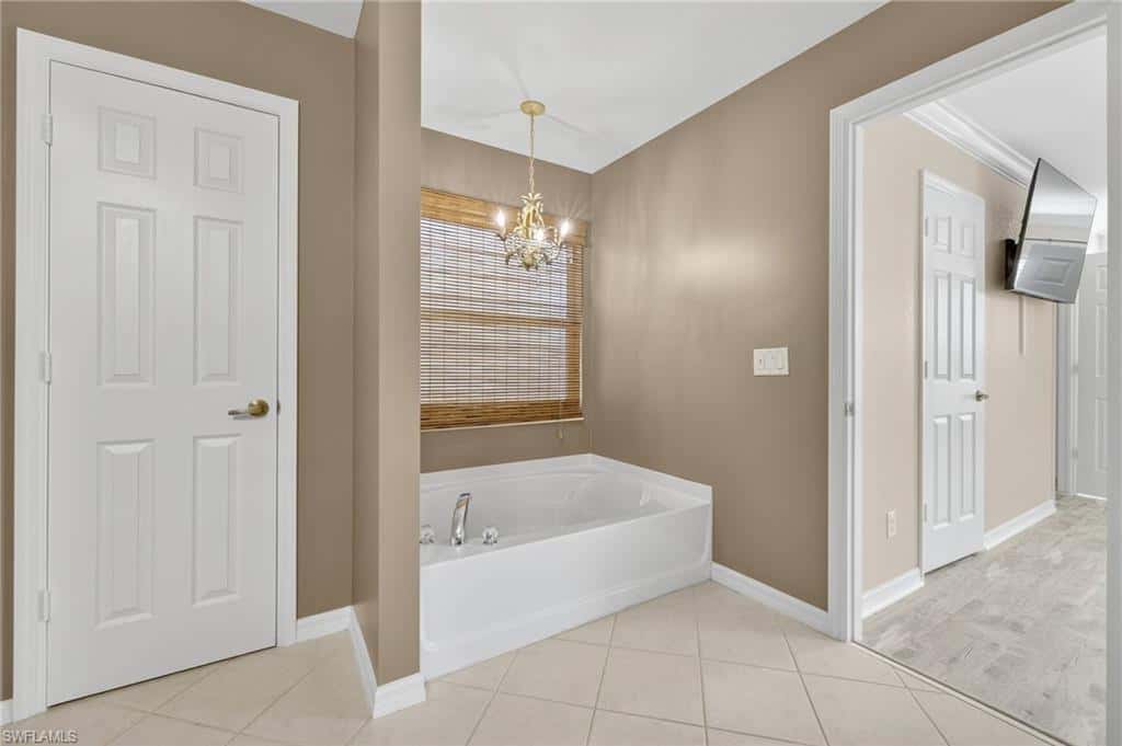 8250 Silver Birch Way, Lehigh Acres, photo 23