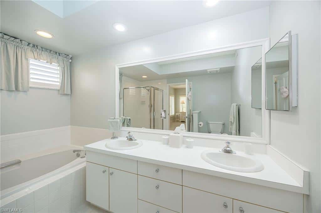 5818 Glencove Dr #103, Naples, photo 27