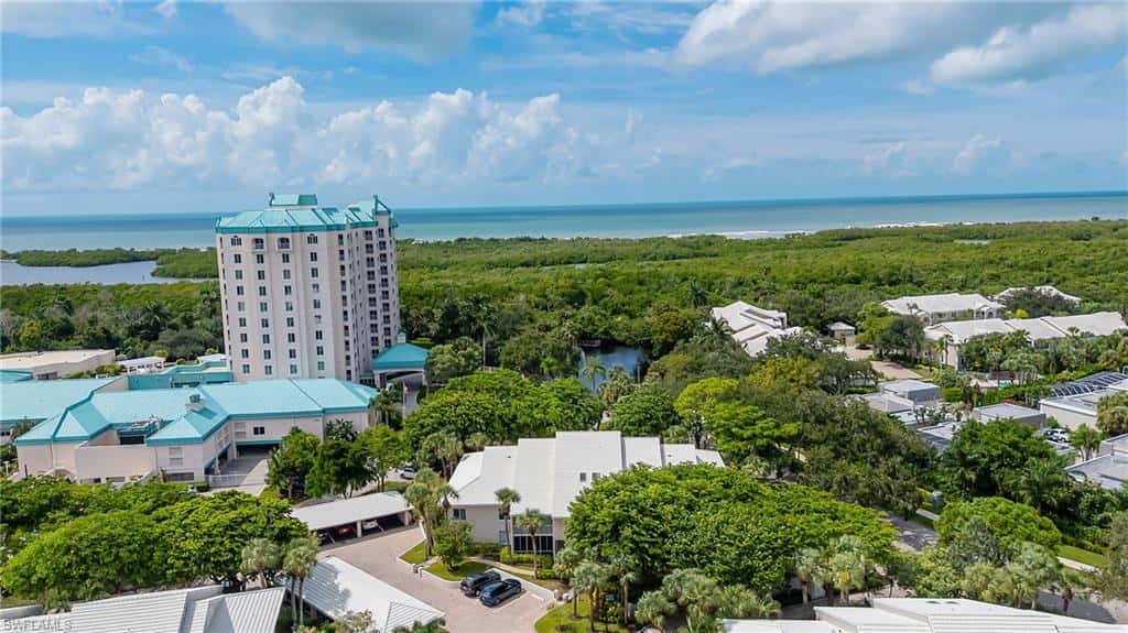 5818 Glencove Dr #103, Naples, photo 6