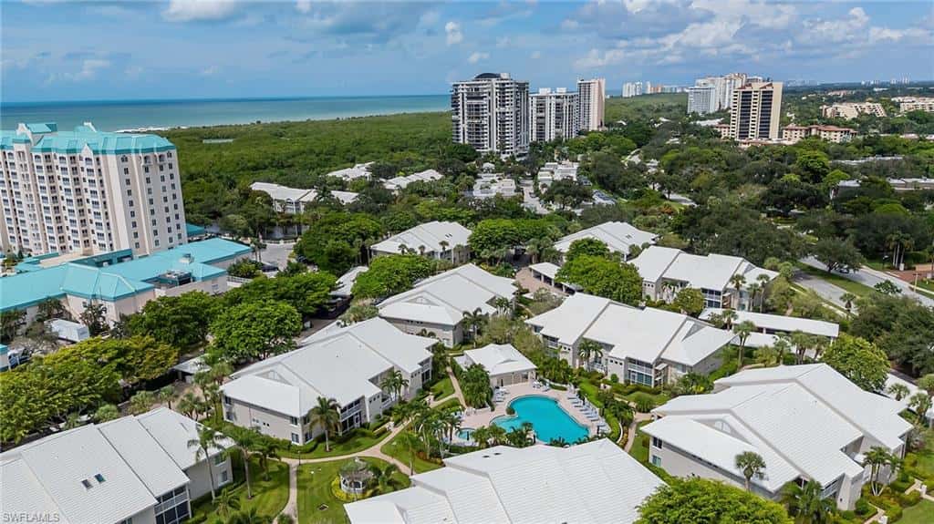 5818 Glencove Dr #103, Naples, photo 5