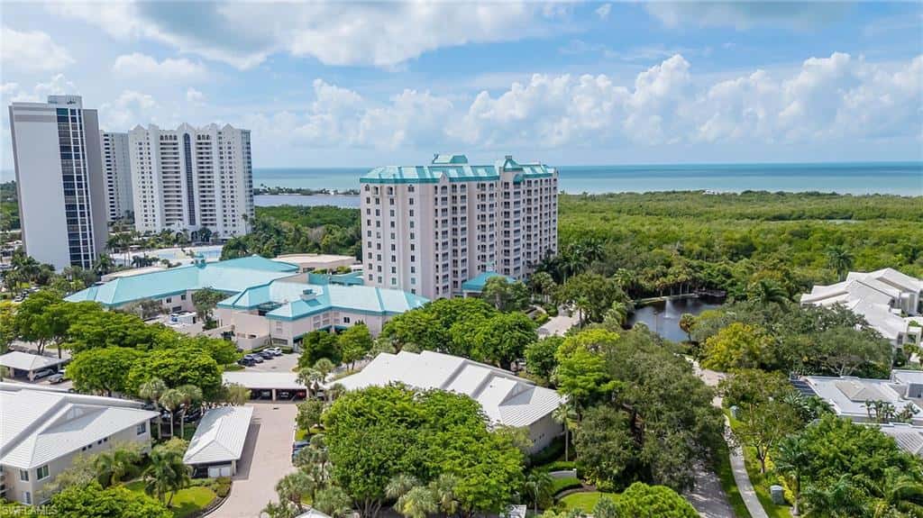5818 Glencove Dr #103, Naples, photo 41