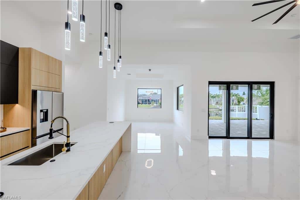 920 5th Ter, Cape Coral, photo 17