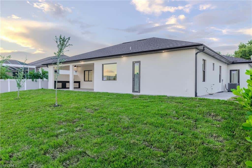 920 5th Ter, Cape Coral, photo 49