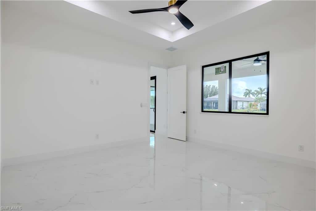 920 5th Ter, Cape Coral, photo 35