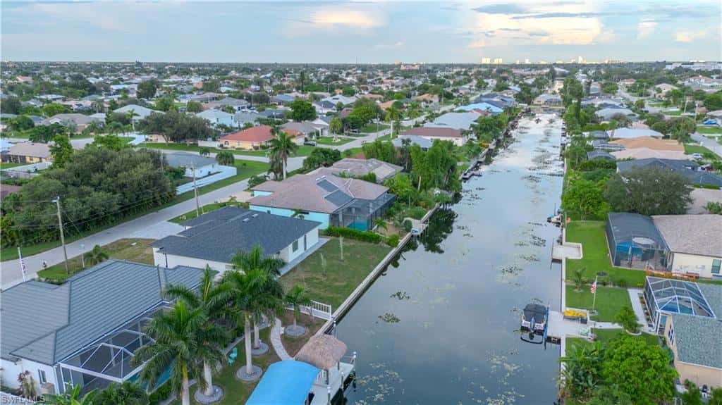 920 5th Ter, Cape Coral, photo 8