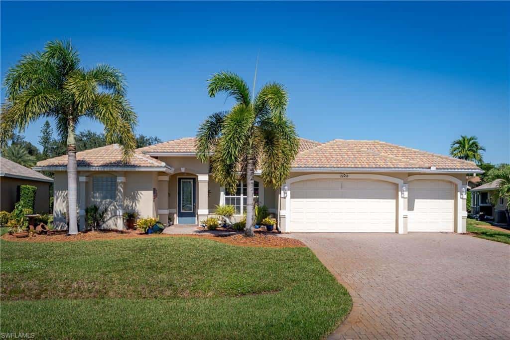 22450 Fountain Lakes Blvd, Estero, photo 5