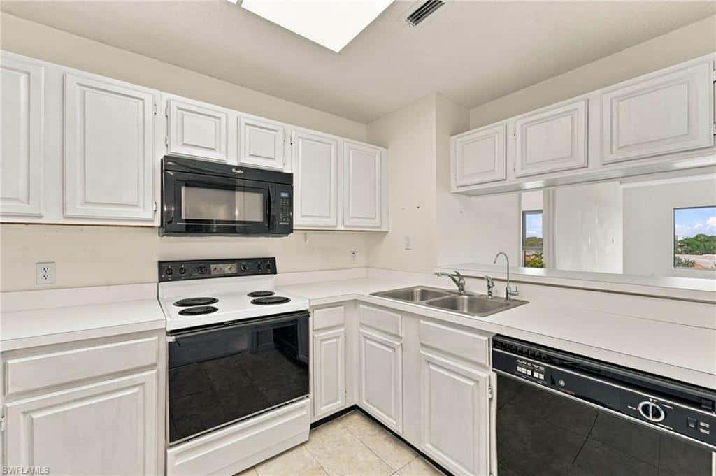 900 Arbor Lake Dr #501, Naples, photo 7