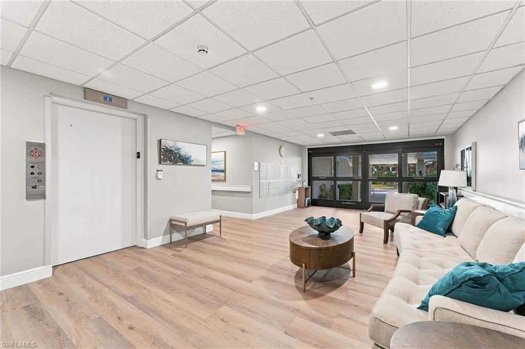 900 Arbor Lake Dr #501, Naples, photo 34