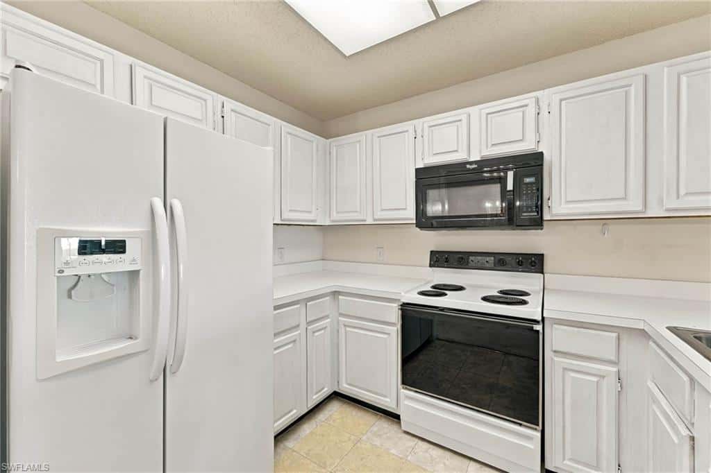 900 Arbor Lake Dr #501, Naples, photo 8