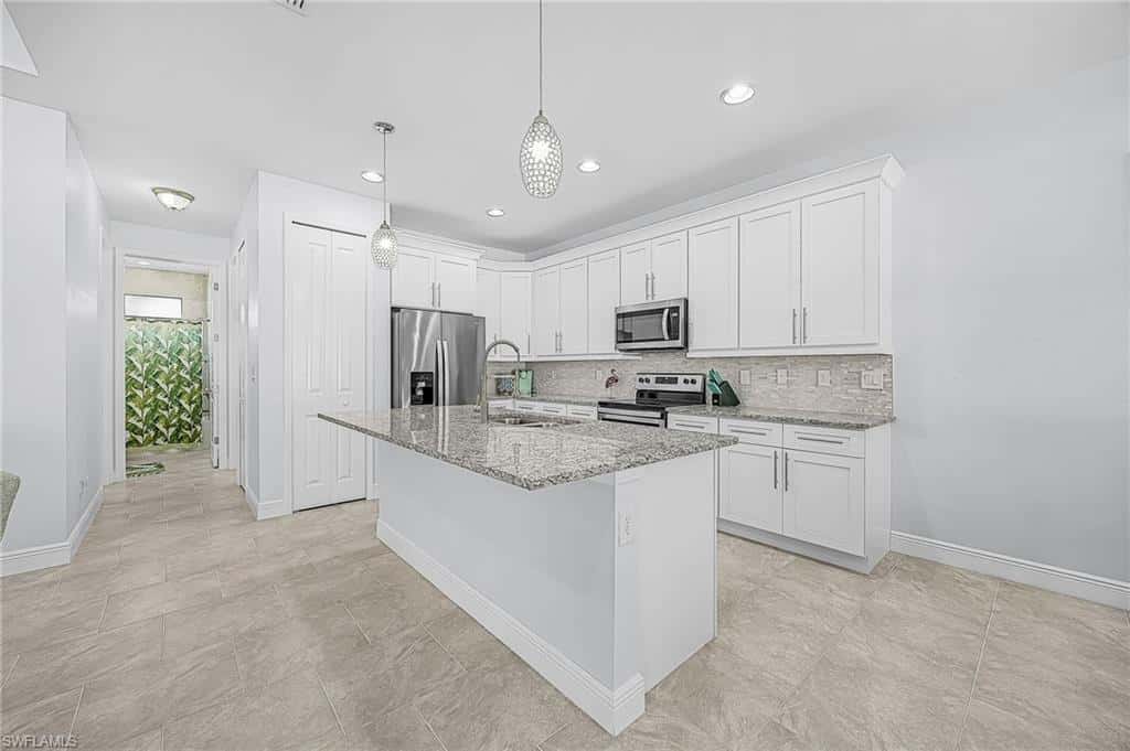 1703 12th Ter, Cape Coral, photo 17