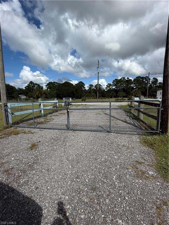 1250 Homestead Ave, Clewiston, photo 32