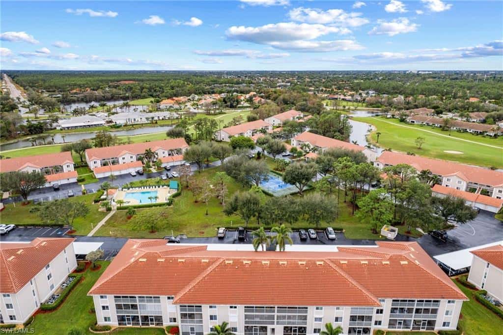 6945 Dennis Cir #203, Naples, photo 27