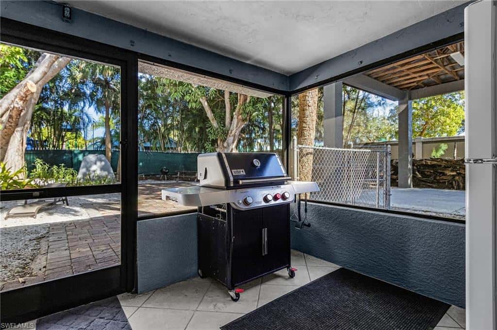 2563 Weeks Ave, Naples, photo 17