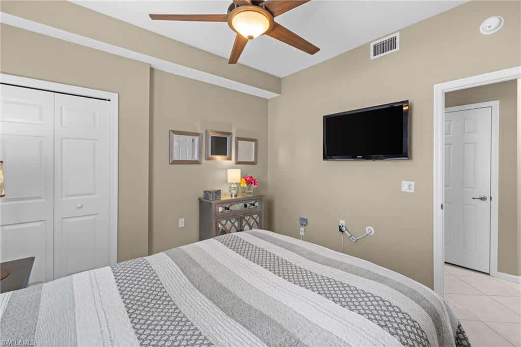 3970 Bishopwood Ct #102, Naples, photo 24