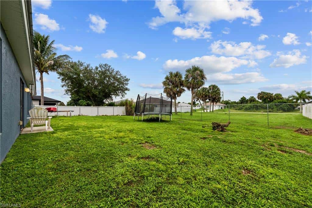 1330 33rd Ln, Cape Coral, photo 36