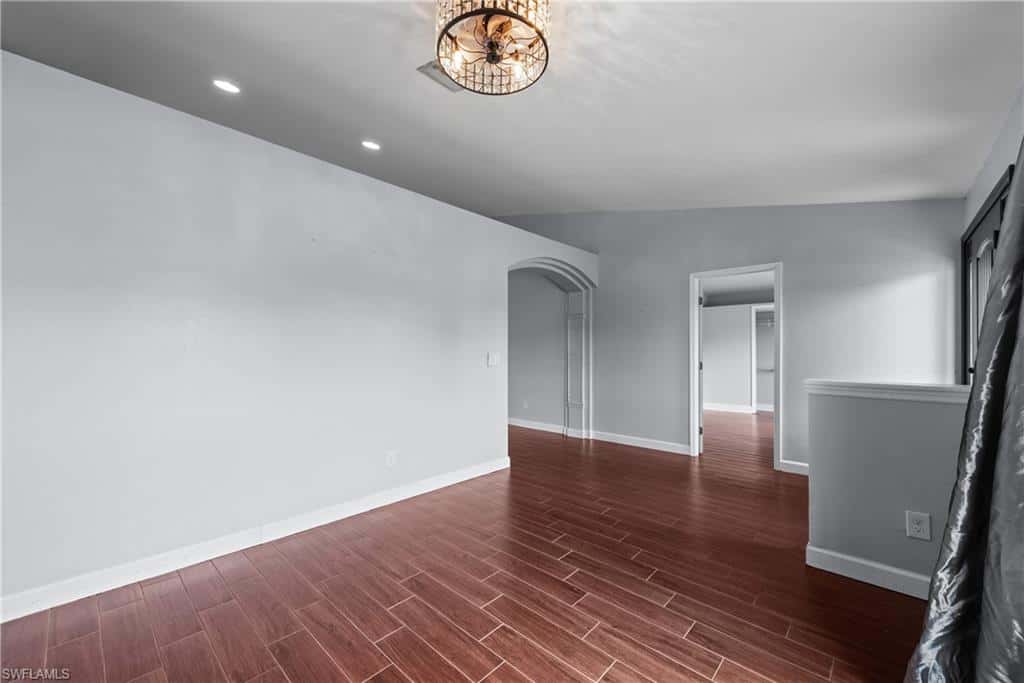 1330 33rd Ln, Cape Coral, photo 5