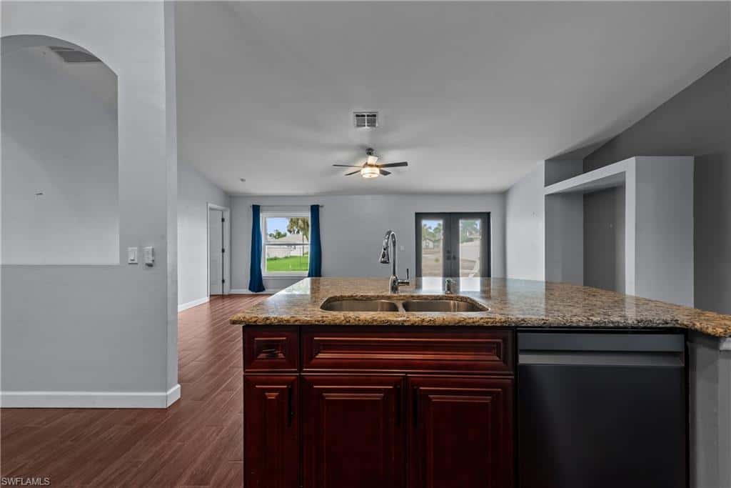 1330 33rd Ln, Cape Coral, photo 18