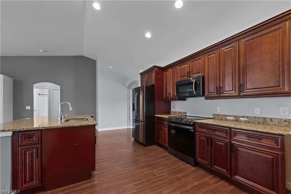 1330 33rd Ln, Cape Coral, photo 15