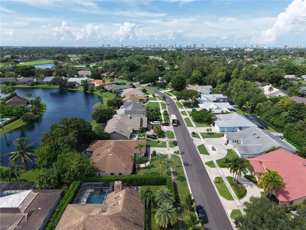 2370 Pine Woods Cir #35, Naples, photo 42