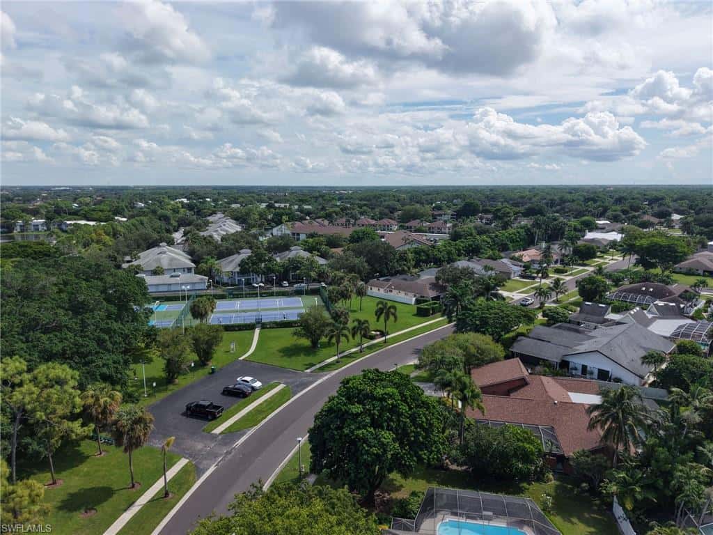 2370 Pine Woods Cir #35, Naples, photo 43