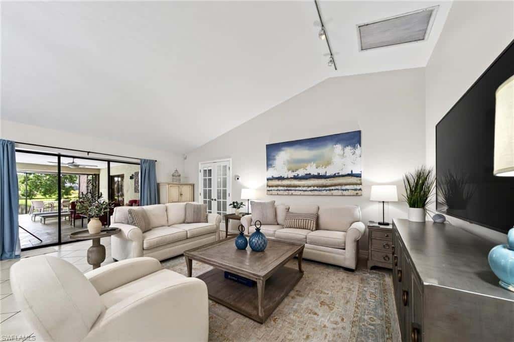 2370 Pine Woods Cir #35, Naples, photo 5
