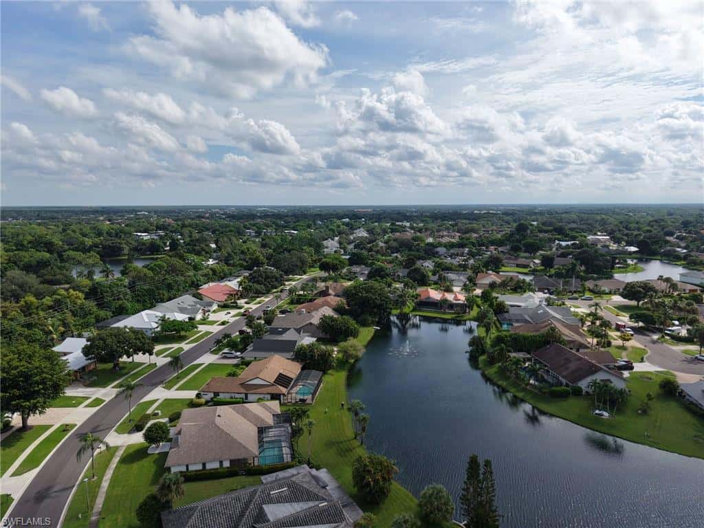 2370 Pine Woods Cir #35, Naples, photo 41