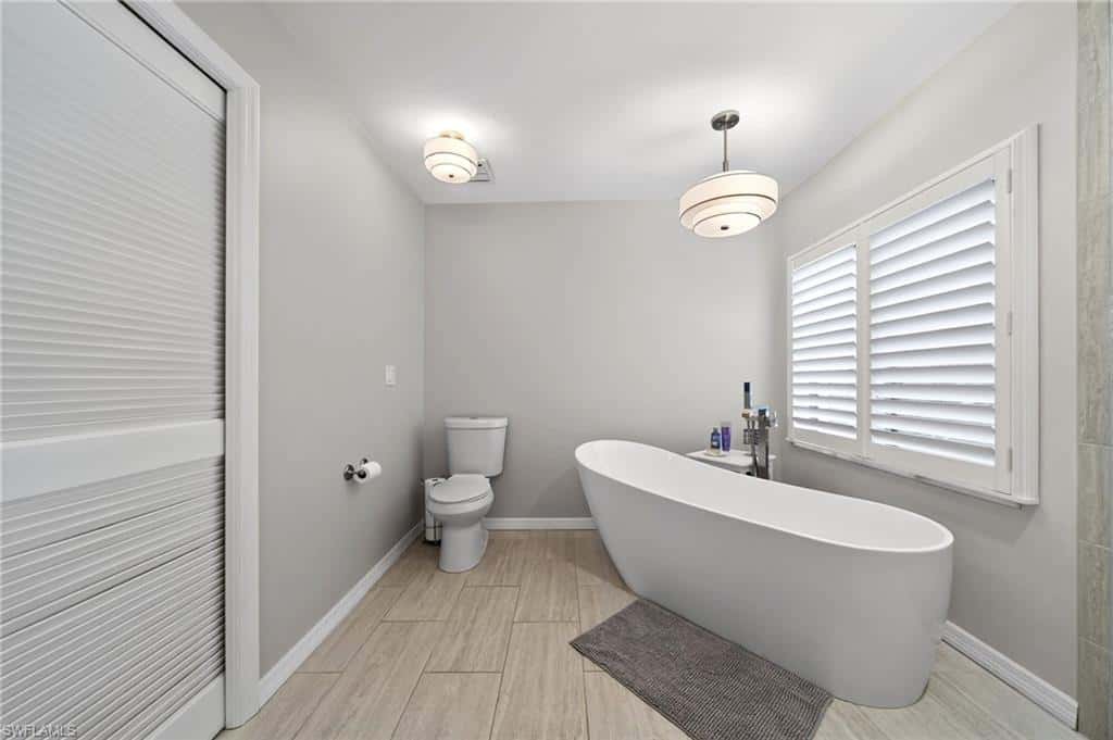 2370 Pine Woods Cir #35, Naples, photo 25