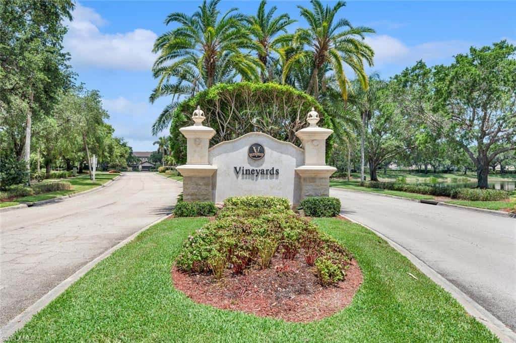 605 El Camino Real #102, Naples, photo 22