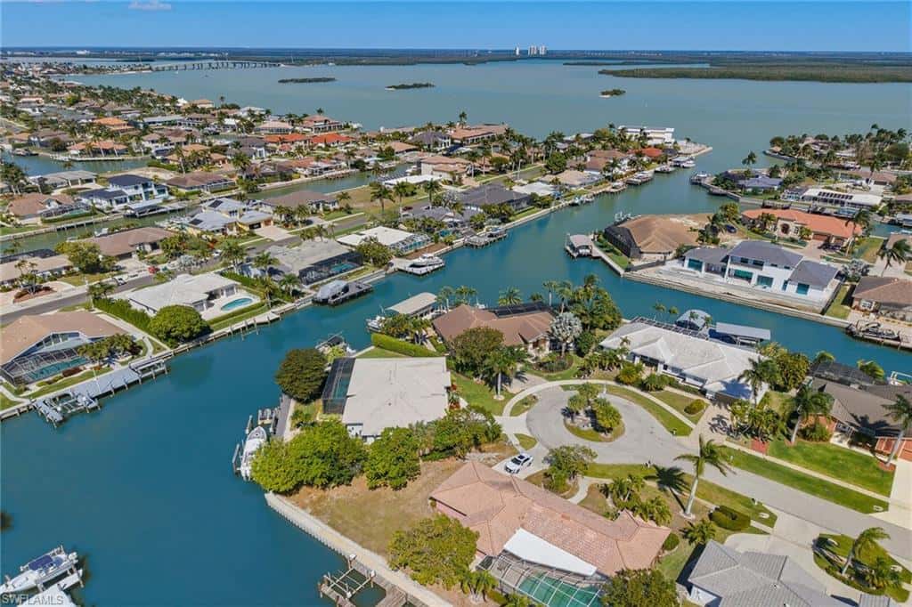 366 Grapewood Ct, Marco Island, photo 39
