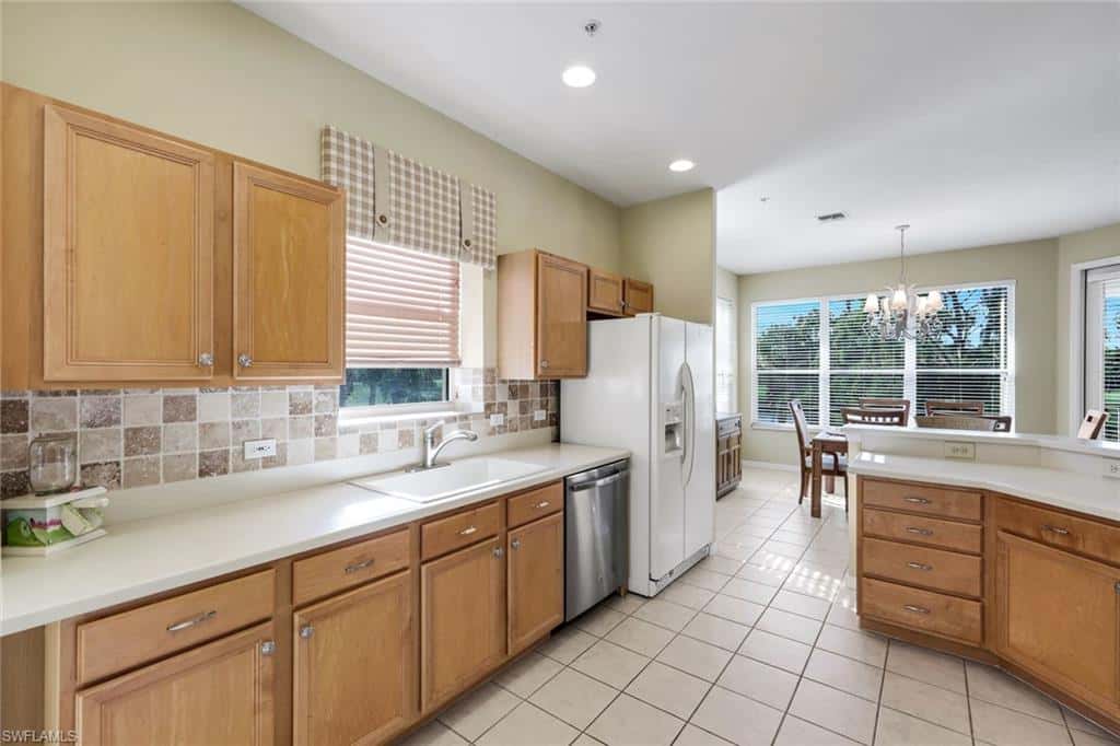 8470 Danbury Blvd #201, Naples, photo 12