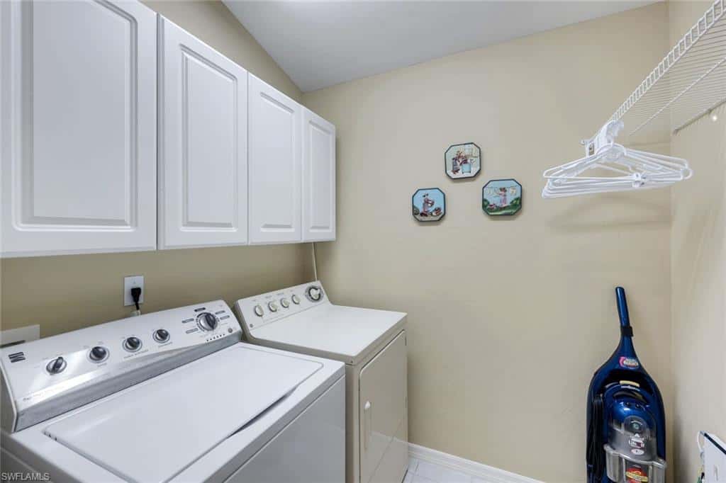 8470 Danbury Blvd #201, Naples, photo 26