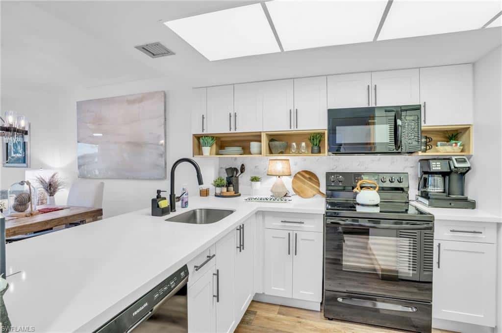 600 Neapolitan Way #353, Naples, photo 10