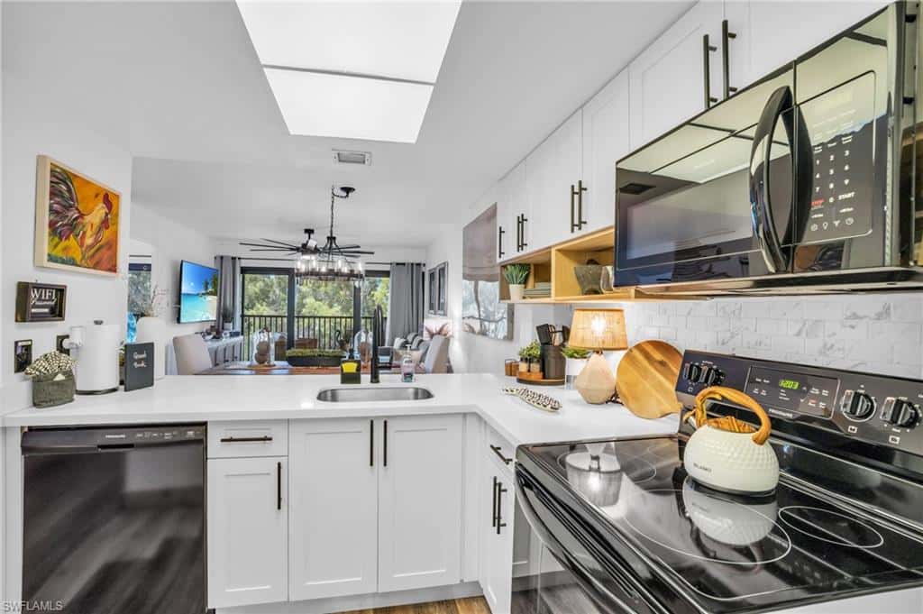 600 Neapolitan Way #353, Naples, photo 8